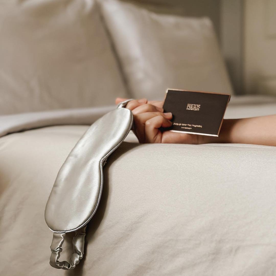 Silk Grades Explained: 6A Mulberry Silk, Momme and Quality - FEELITS