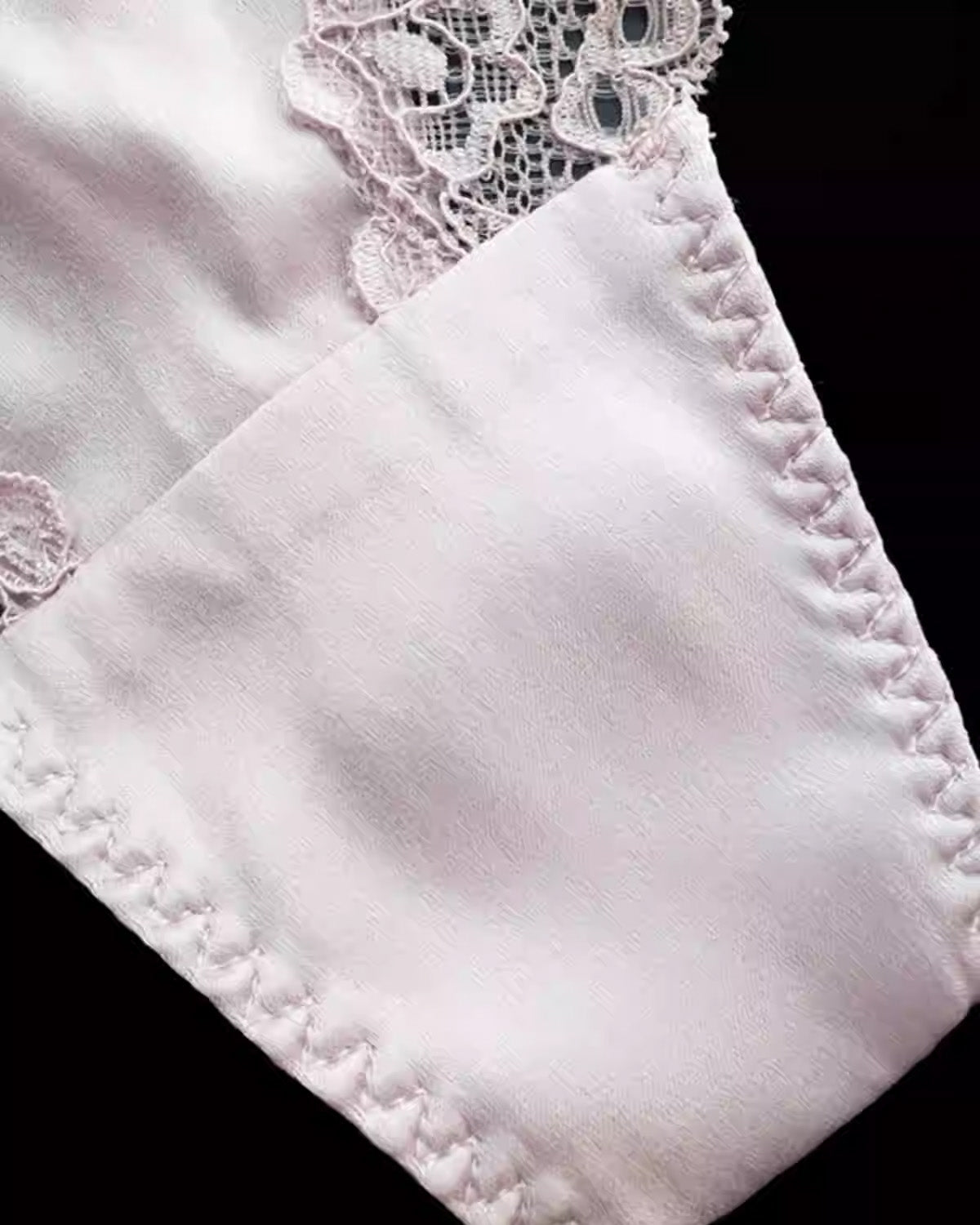FEELITS SPA36 Low-Rise Silk Lace Thong – 93% Premium Mulberry Silk, No-Show & Breathable - FEELITS